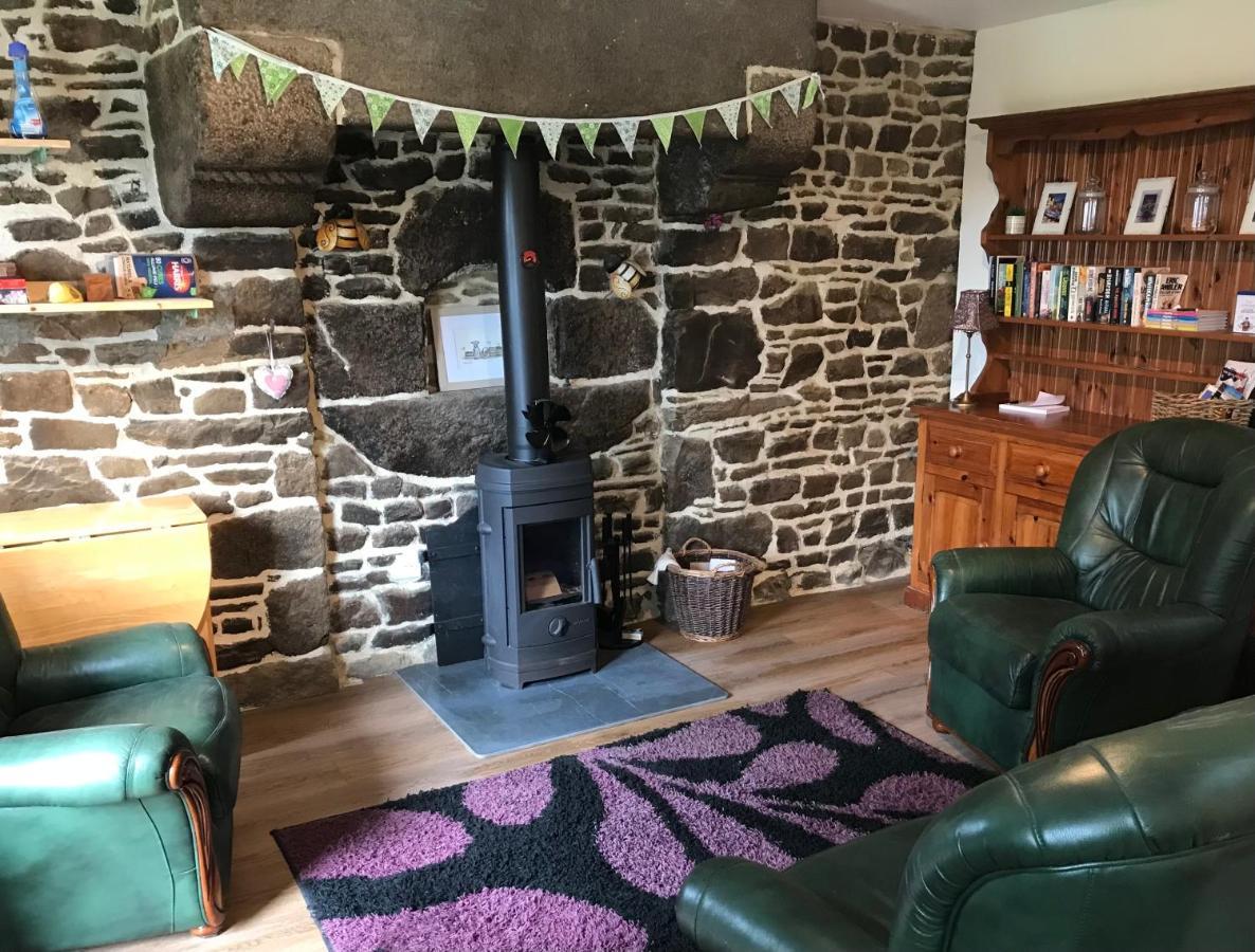 Ferme De Noyes Cottage Sourdeval Екстериор снимка